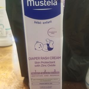 New Mustela baby diaper rash cream 3.8 oz